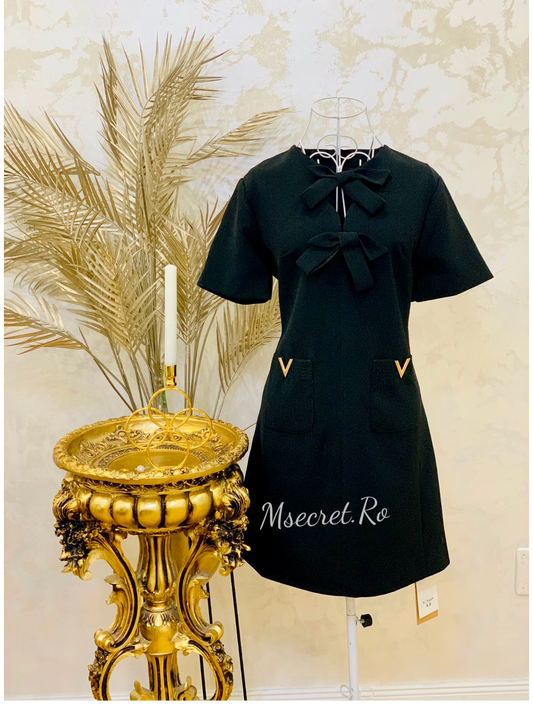 Rochie neagra scurta cu fundite