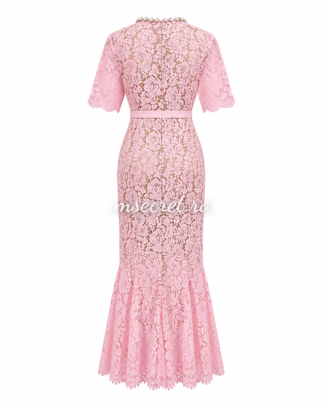Pink lace dress with pearlescent details