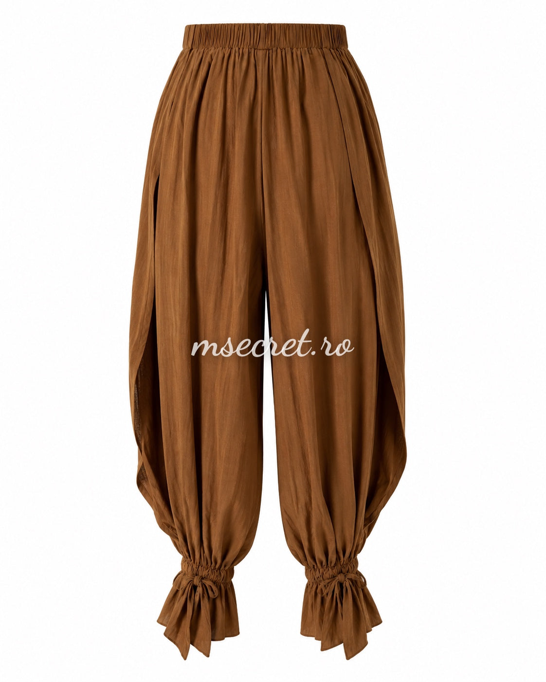 Loose brown trousers with elasticated waist and ruched hems