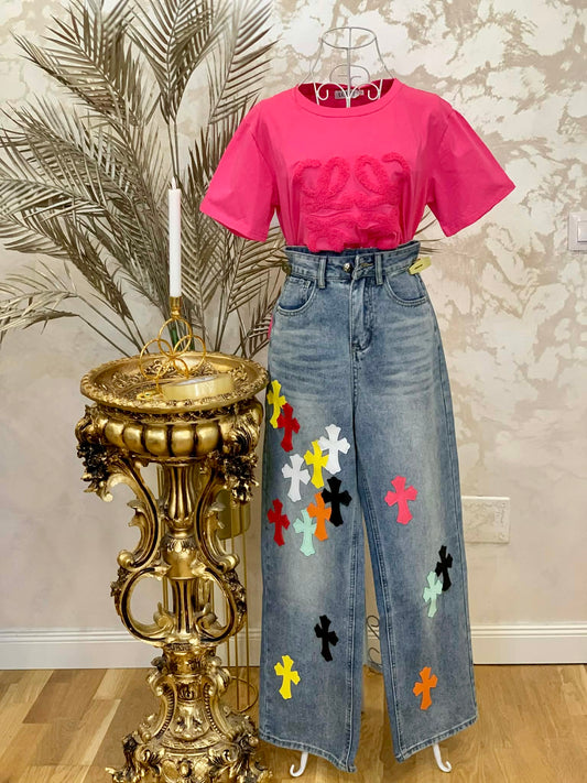 Blugi cu aplicatii colorate