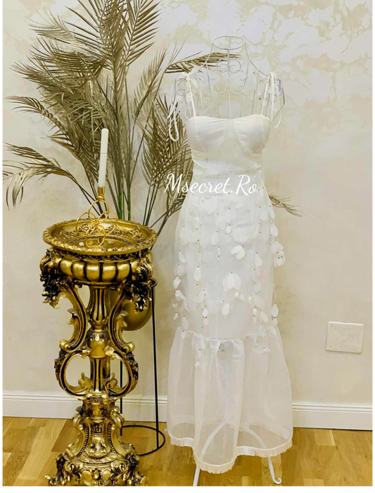 Rochie alba sirenă din in și mătase cu aplicații florale 3D