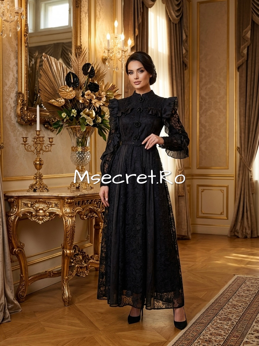 Rochie lungă elegantă neagră din dantelă cu volane