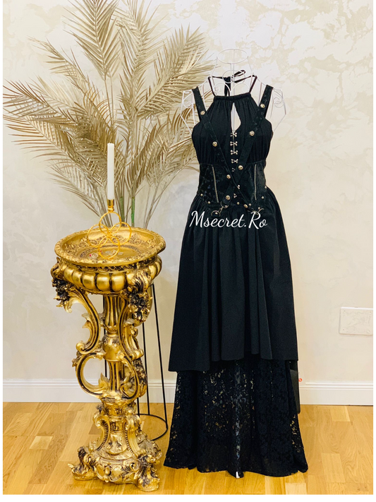 Rochie neagra cu dantela si catarame
