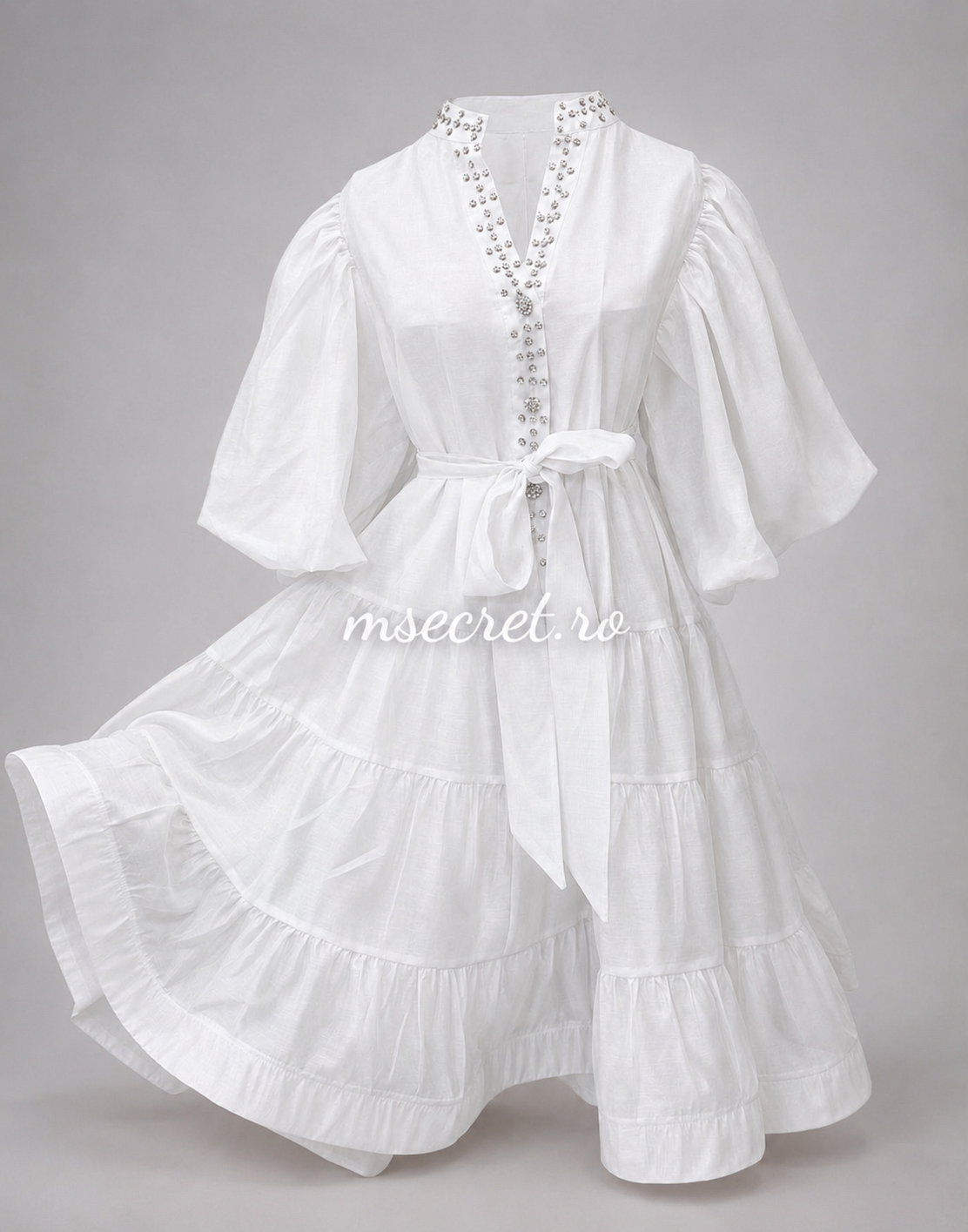 White linen and silk dress with adjustable waist