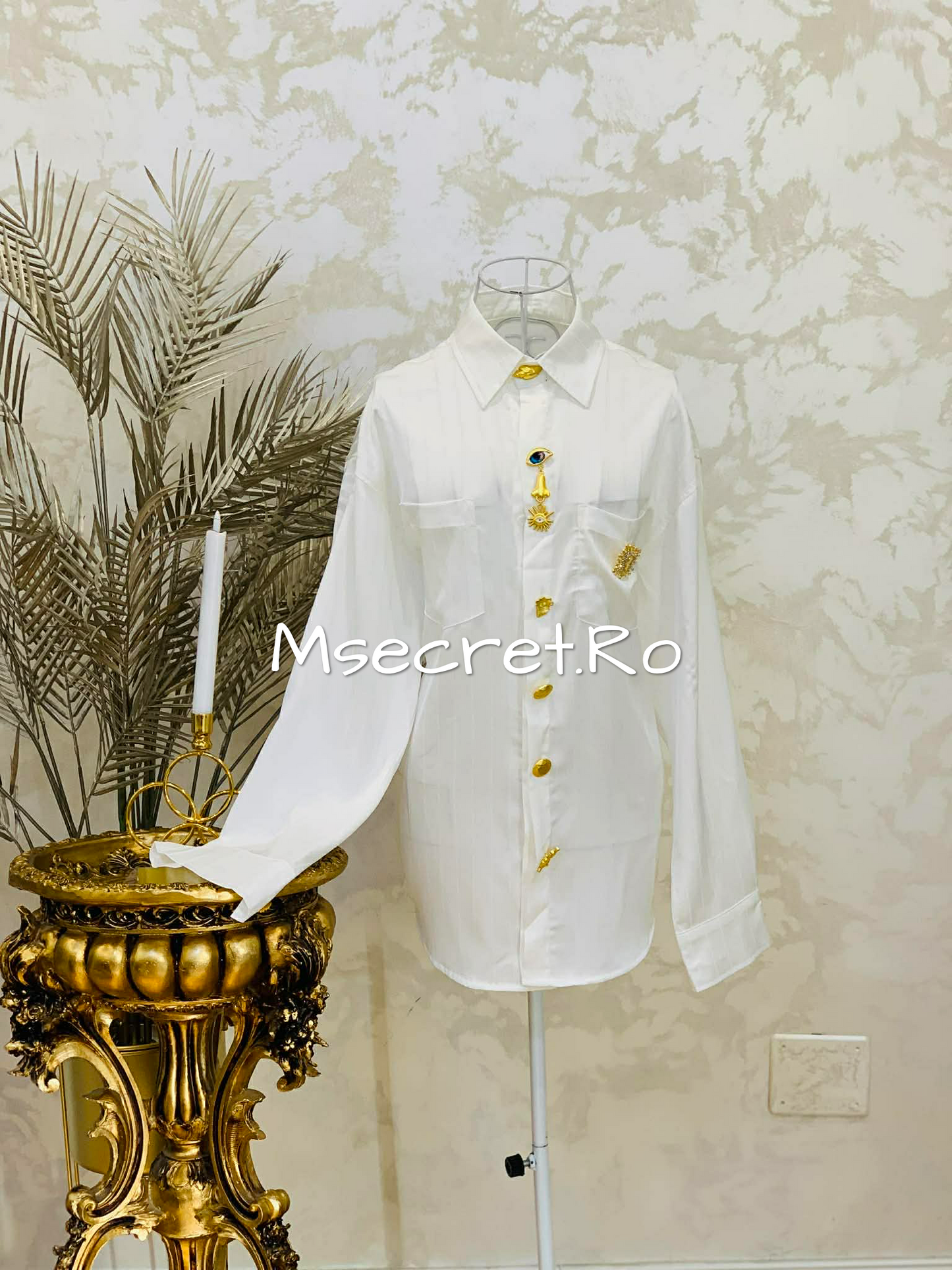 Camasa alba cu detalii aurii