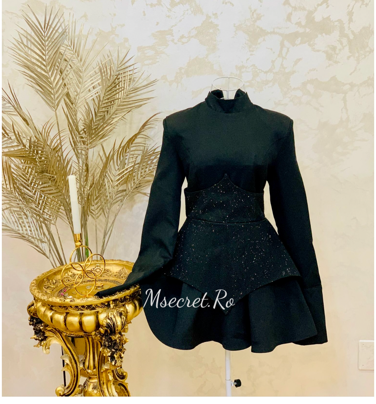 Rochie neagra cu corset