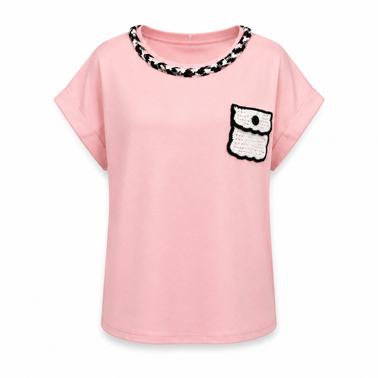Tricou roz din bumbac cu guler decorativ si buzunar aplicat