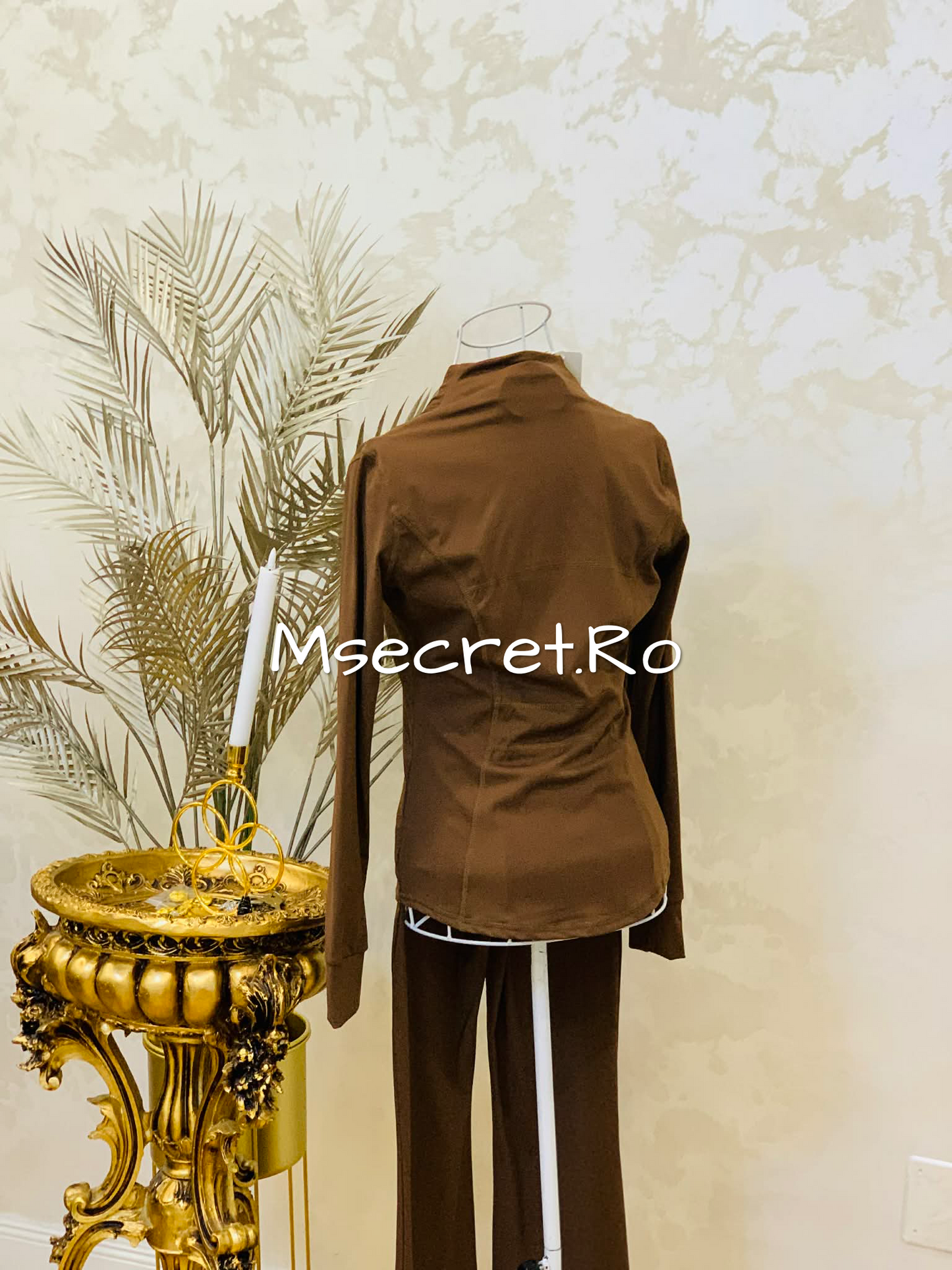 Brown three-piece tracksuit