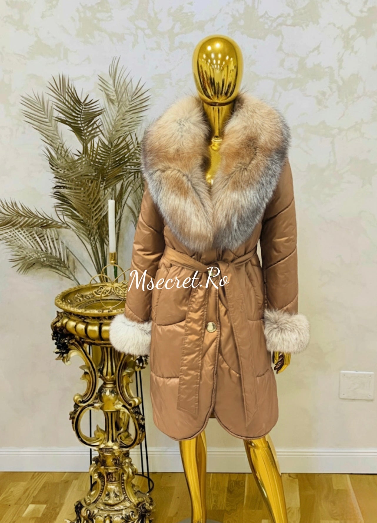 Geaca imperbeabila cu blana naturala