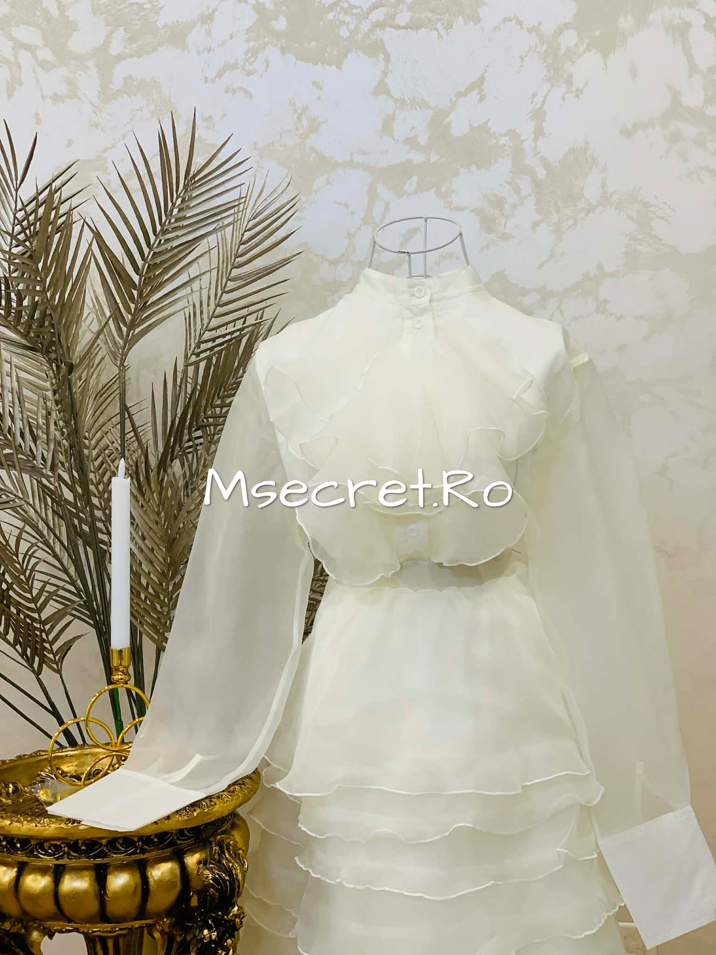 Compleu alb din organza cu bluza si fusta