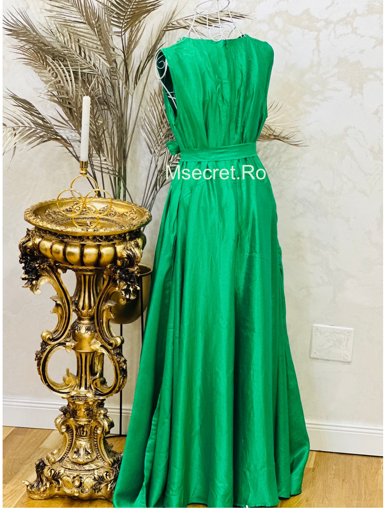 Rochie lunga verde smarald cu pietre