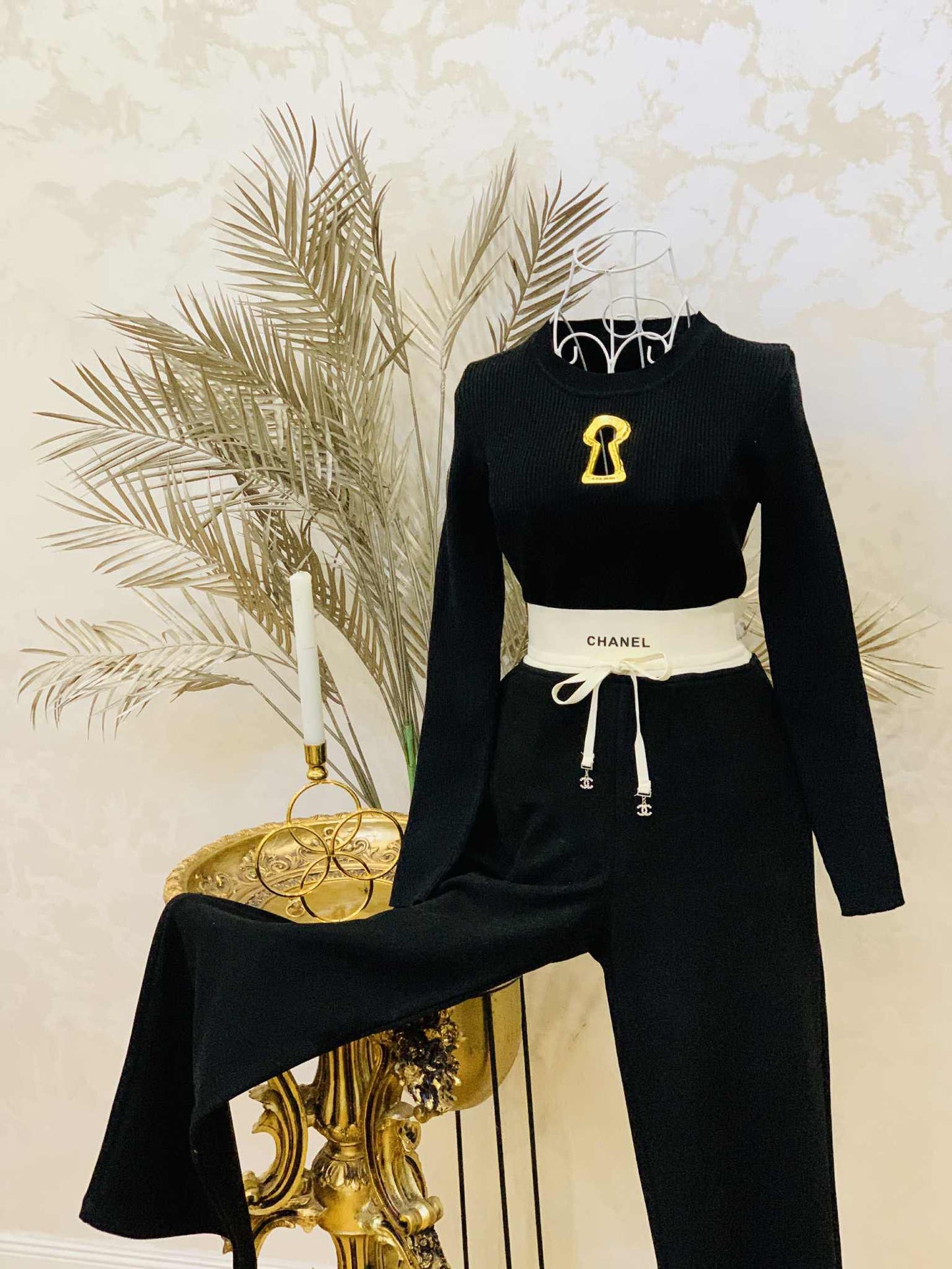 Pantaloni negri cu talie elastica