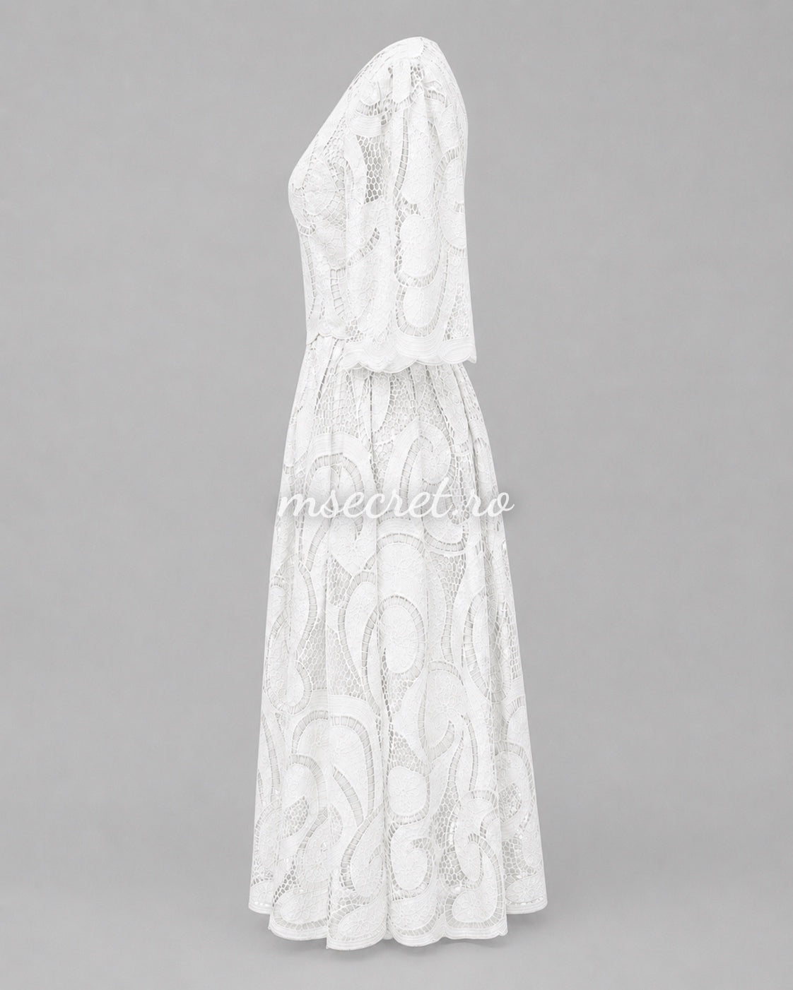 Elegant white premium lace set