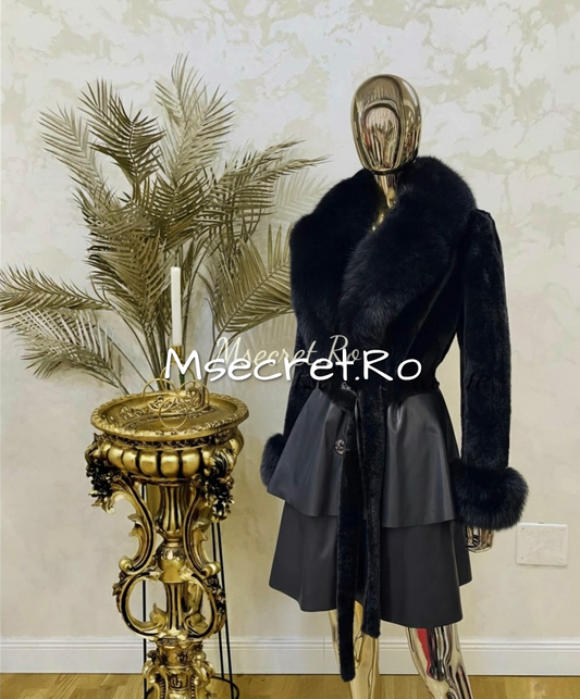 Haina neagra cu guler de blana naturala,  piele, alcantara