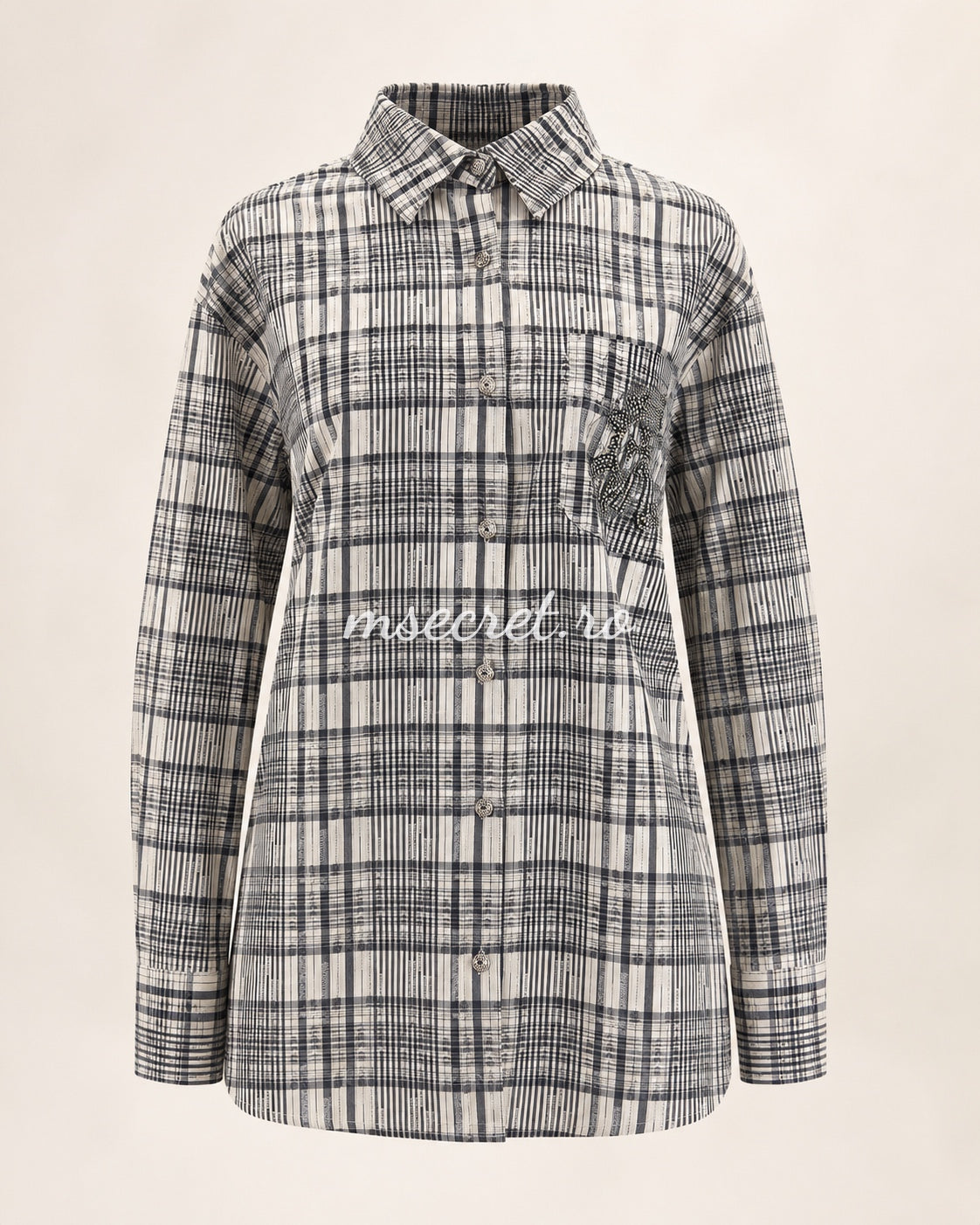 Oversized grey shirt with artistic print