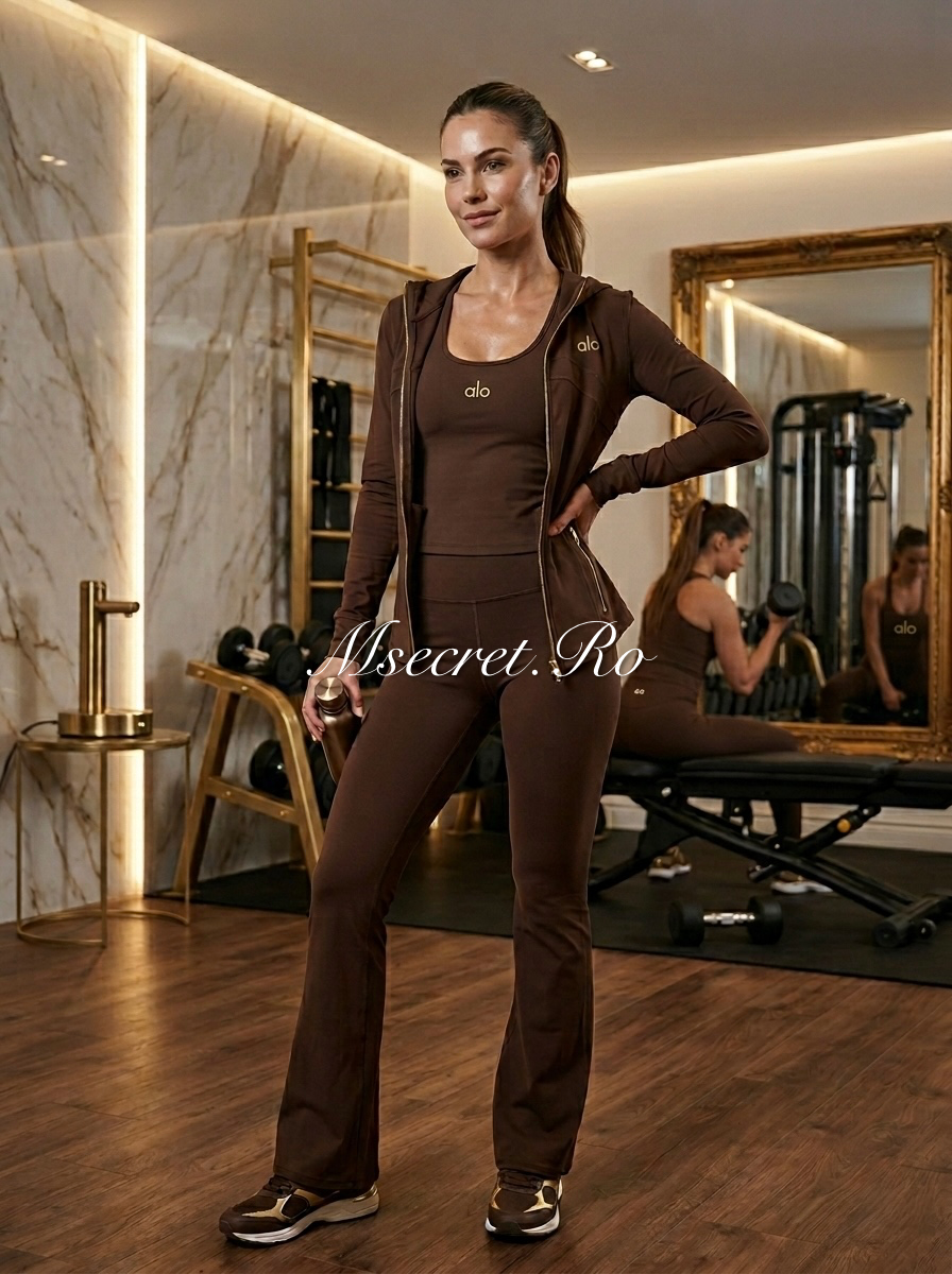 Brown three-piece tracksuit