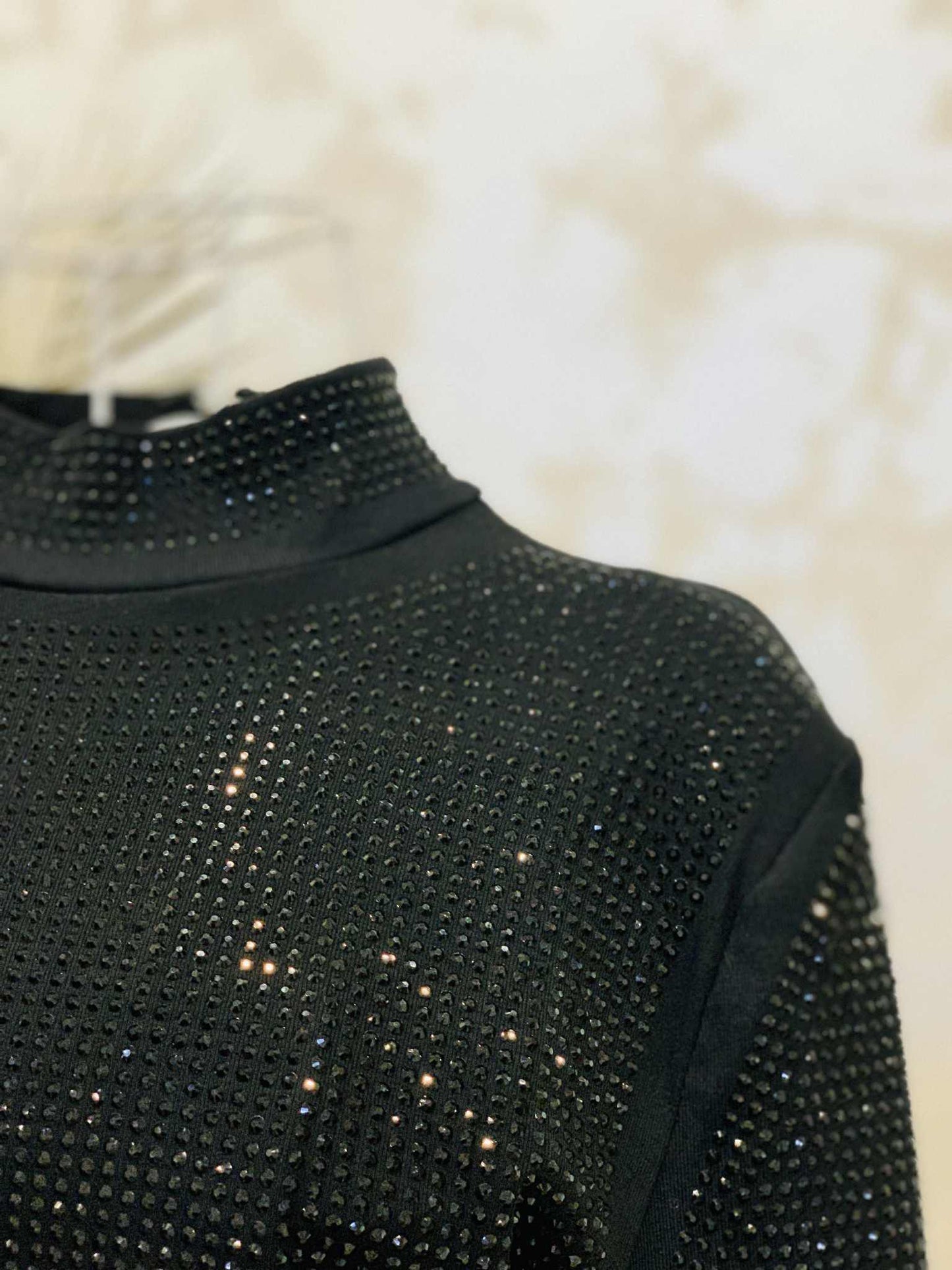 Pantaloni negri cu pietre