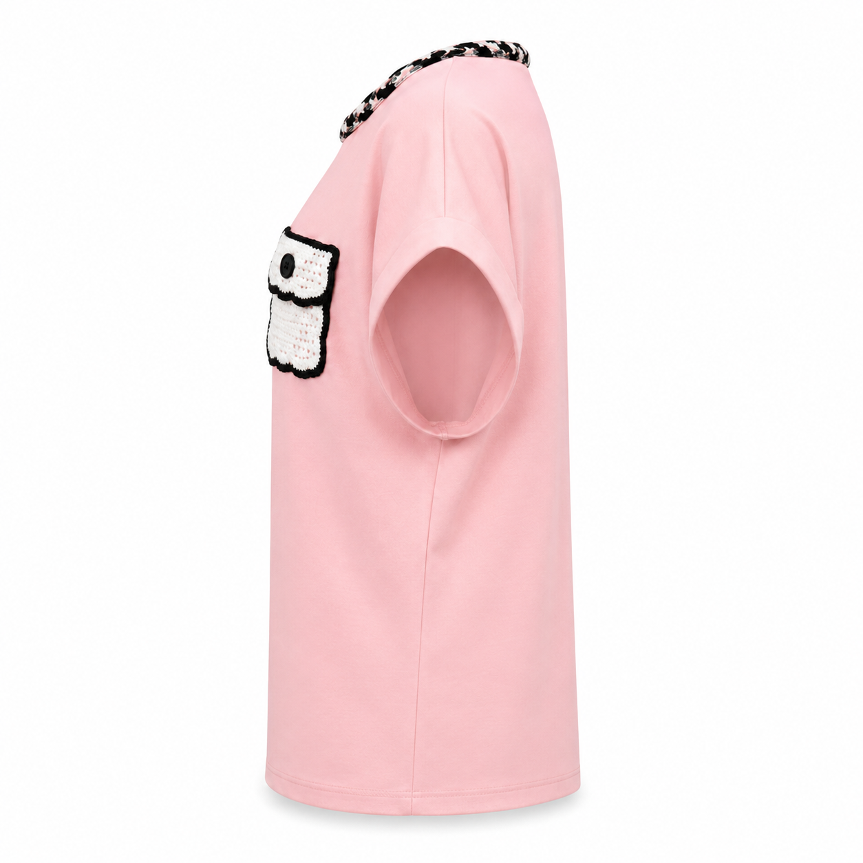 Tricou roz din bumbac cu guler decorativ si buzunar aplicat