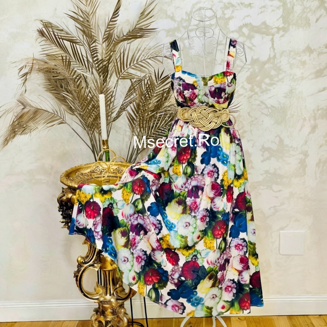 Rochie midi cu imprimeu vibrant de trandafiri