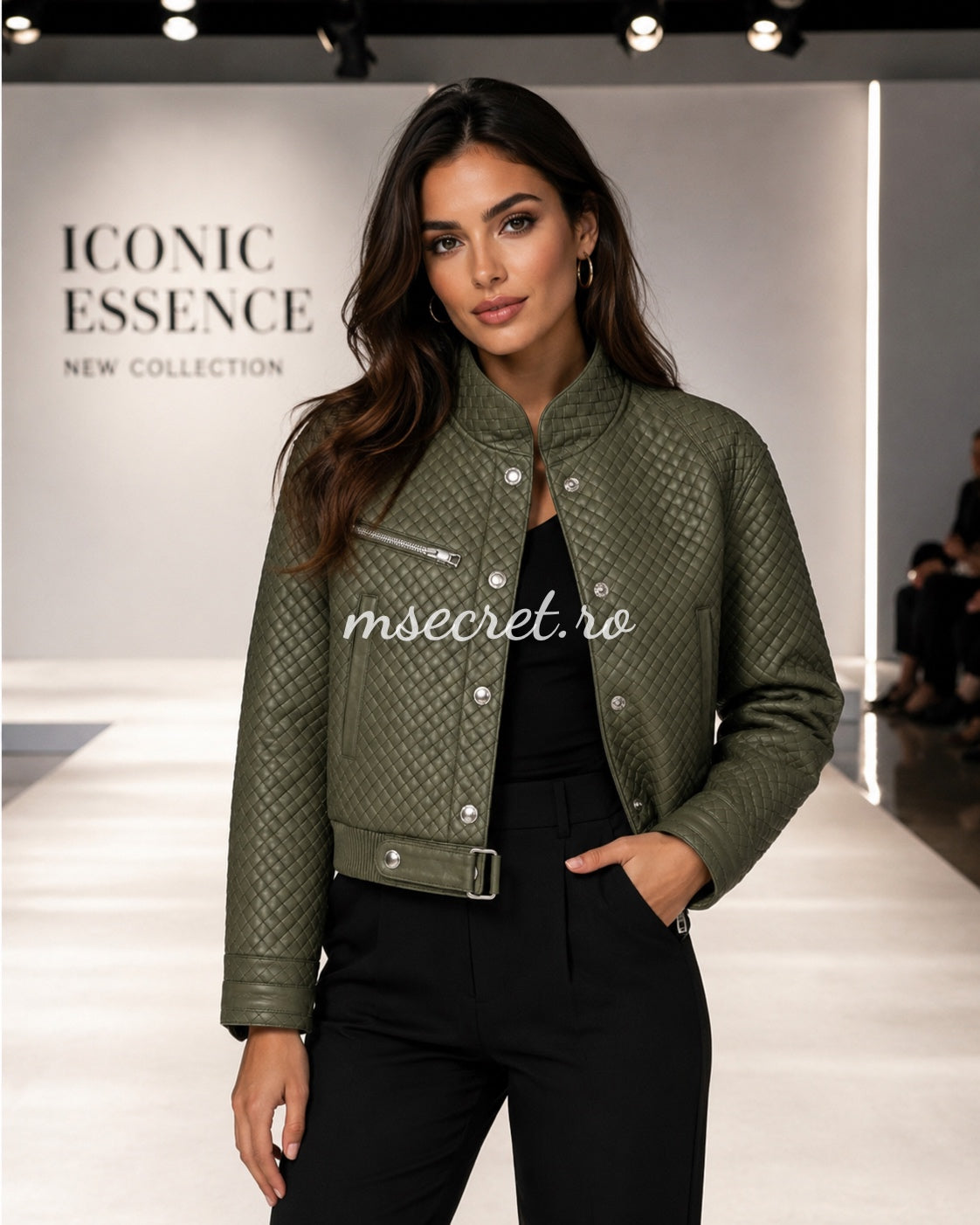 Geaca scurta din piele naturala olive cu textura impletita