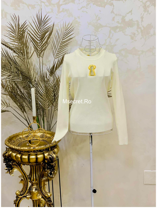 Bluza elastica cu detaliu auriu