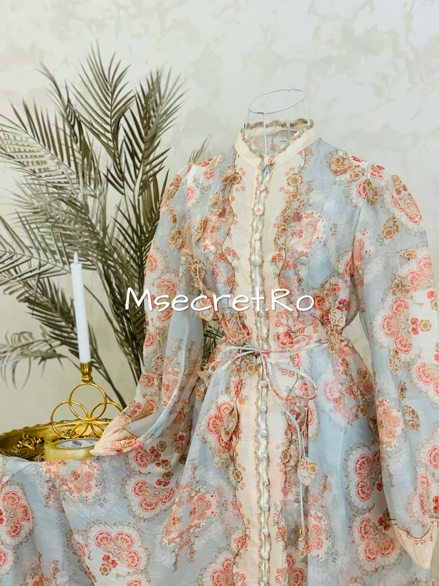 Long linen dress with floral print and appliqués
