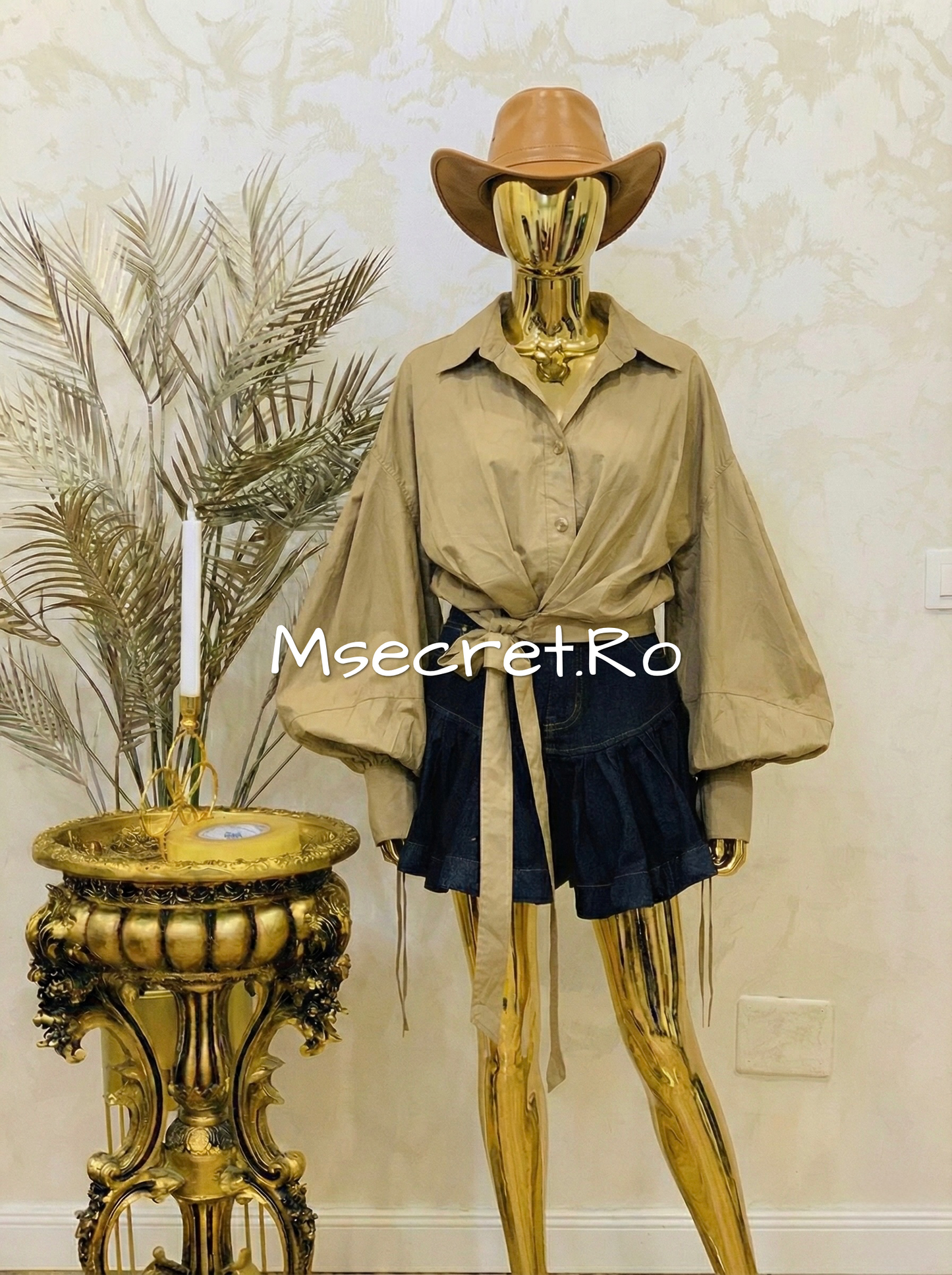 Camasa bej cu maneci bufante