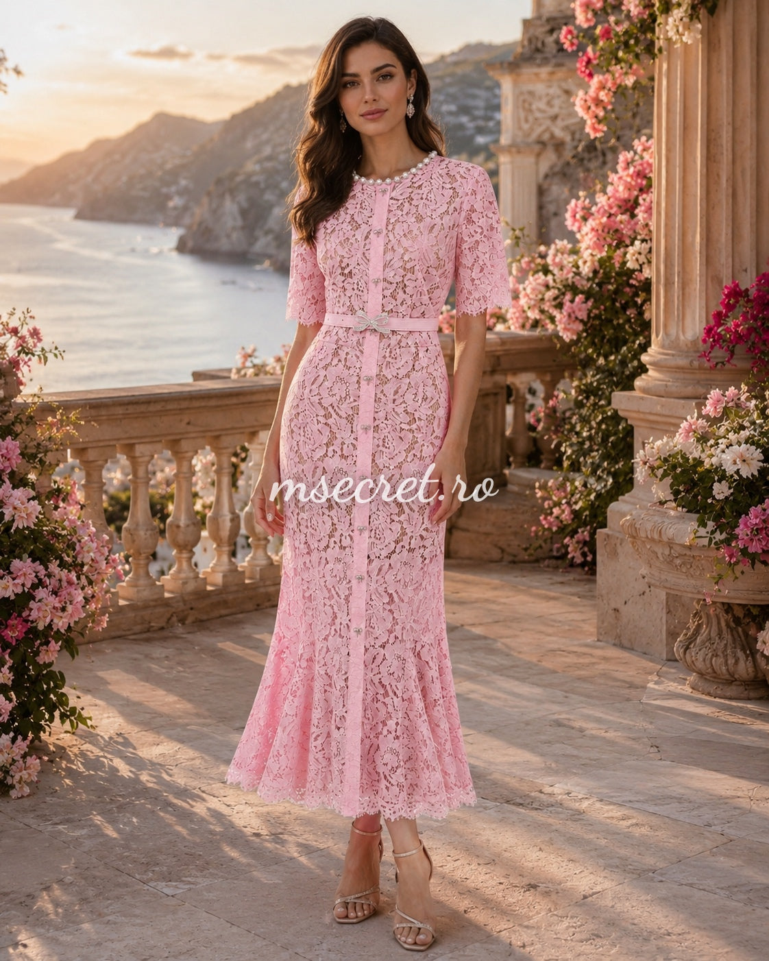 Pink lace dress with pearlescent details