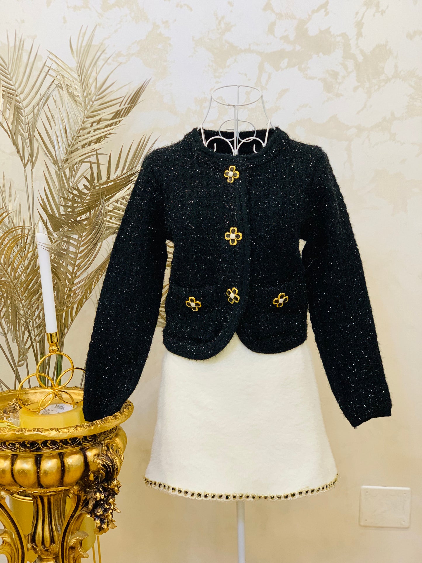 Compleu cu fusta alba