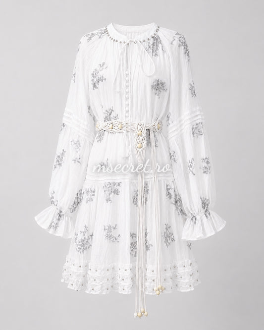Rochie alb scurta cu paiete si cordon decorativ