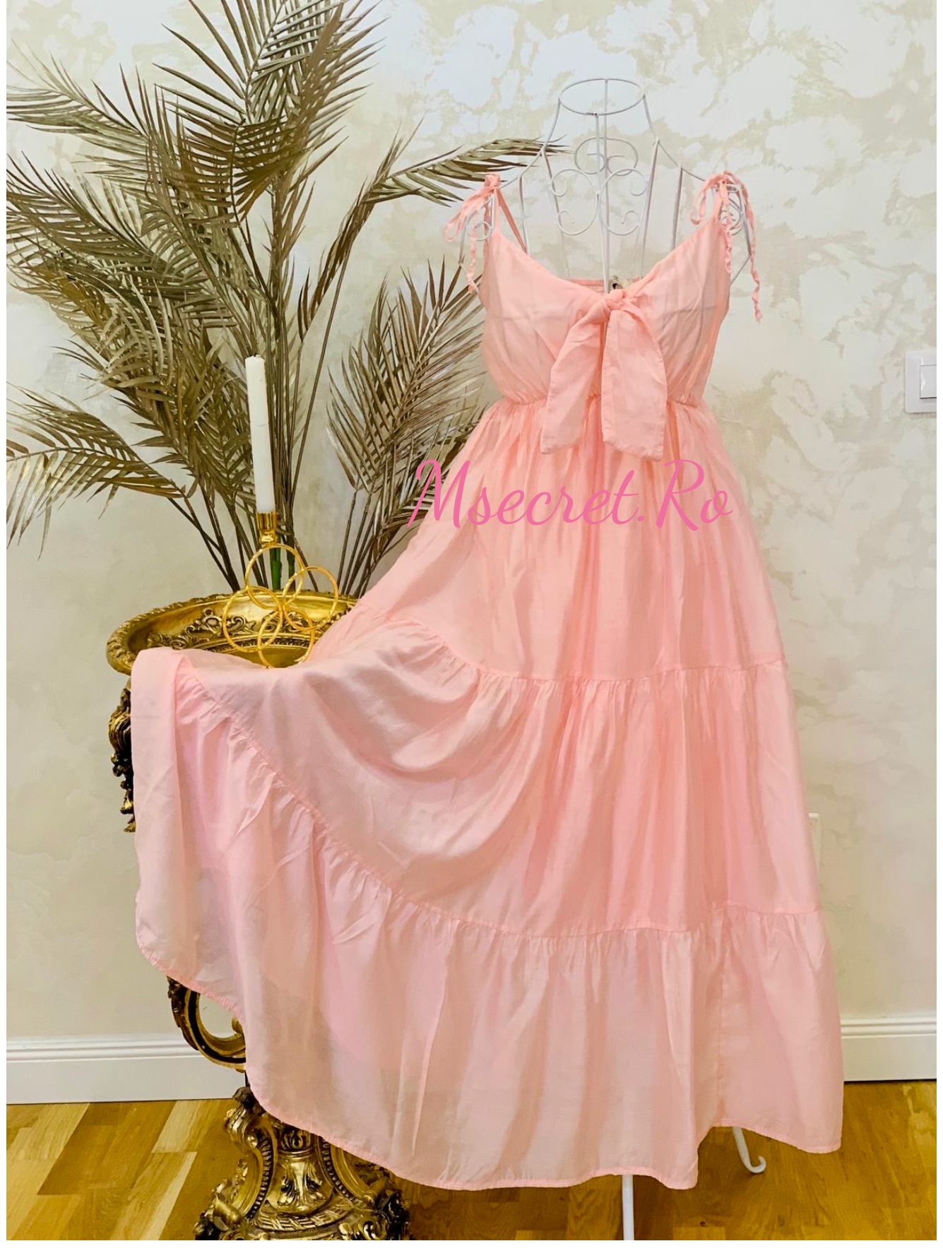 Rochie midi roz vaporoasa