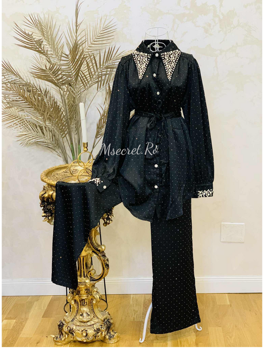 Compleu negru cu pantaloni lungi si pietre