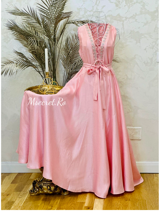 Rochie lunga roz cu pietre