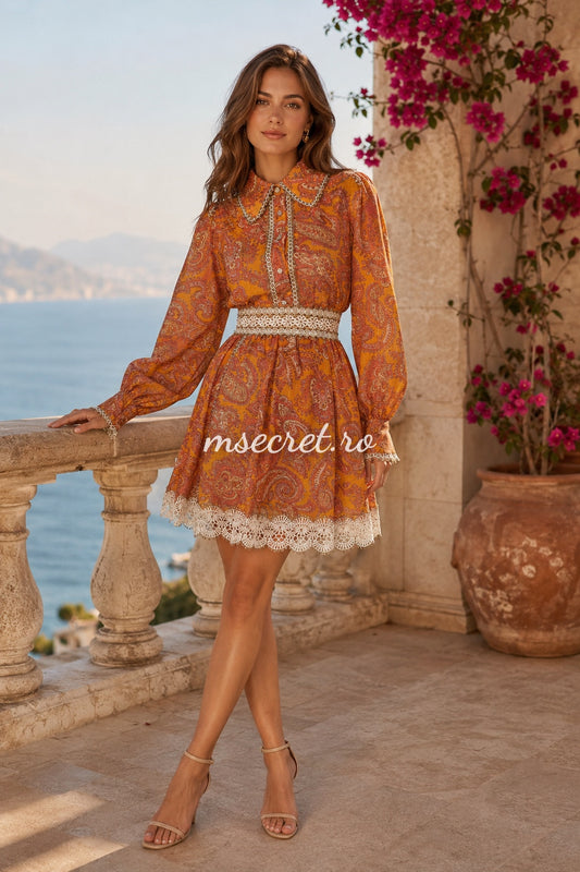 Set portocaliu cu camasa si fusta cu imprimeu paisley - pe model