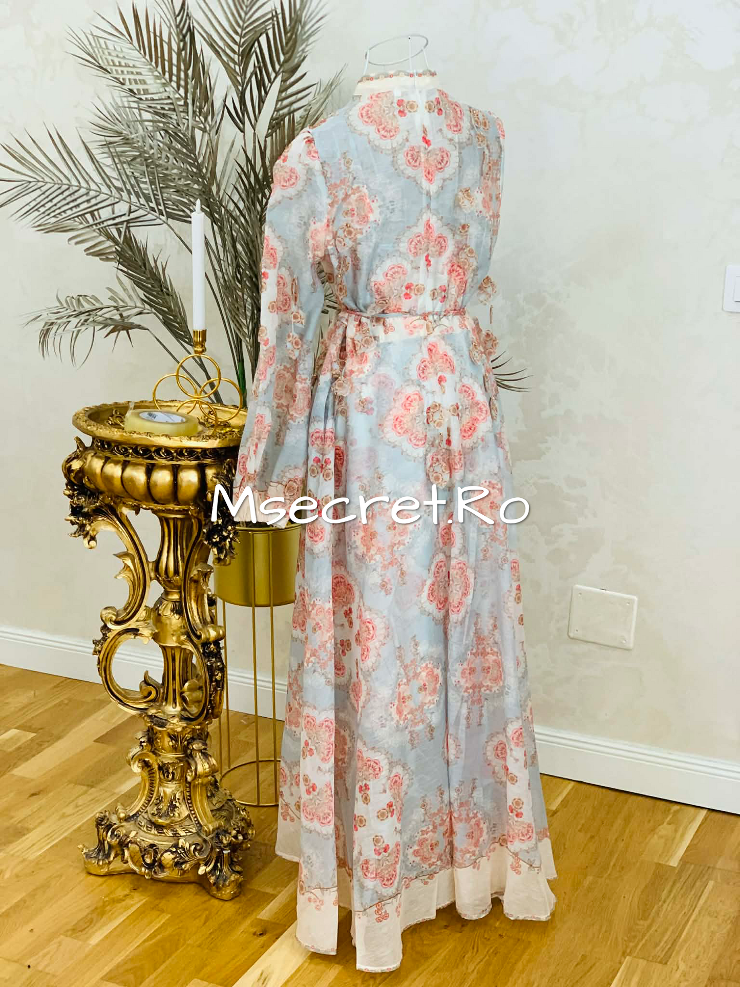 Long linen dress with floral print and appliqués