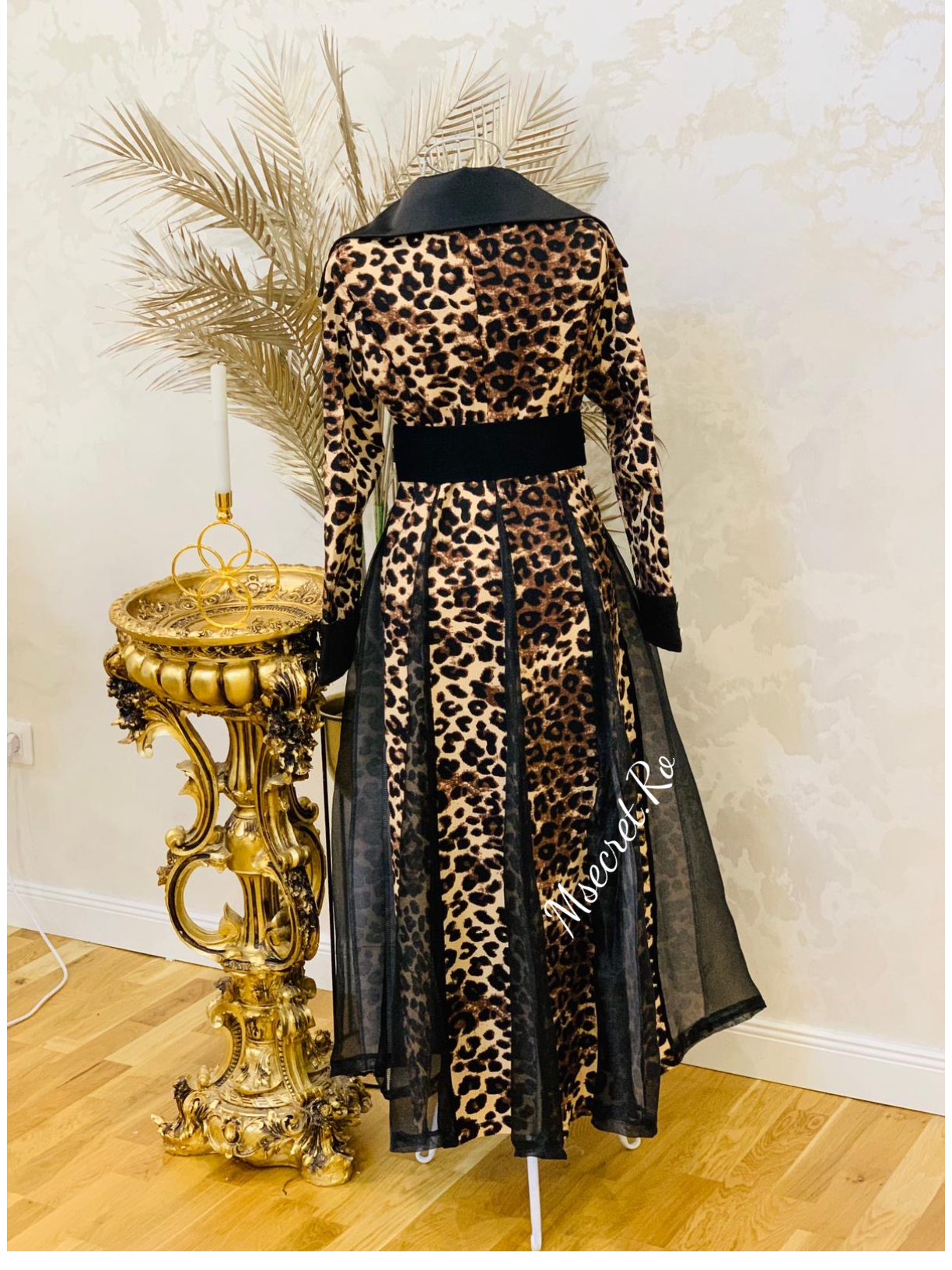 Trench rochie lung animal print cu guler
