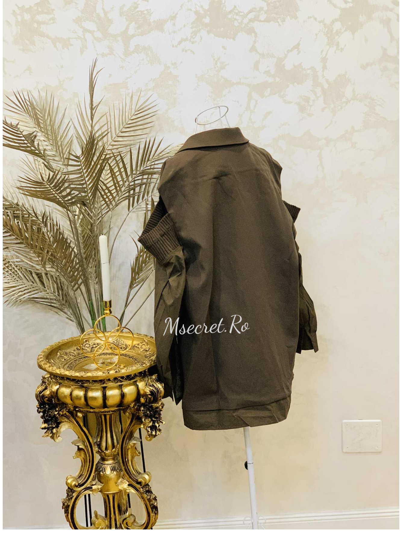 Sacou negru cu design modern