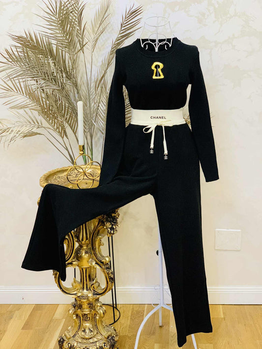 Pantaloni negri cu talie elastica