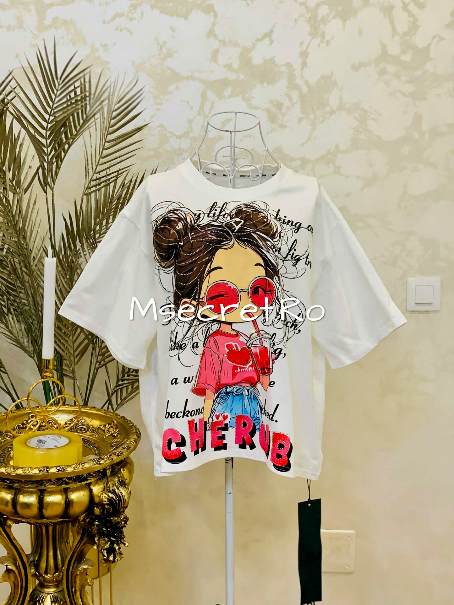 Tricou alb cu desene