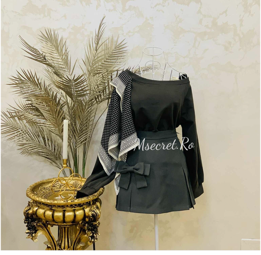 Bluza cu esarfa