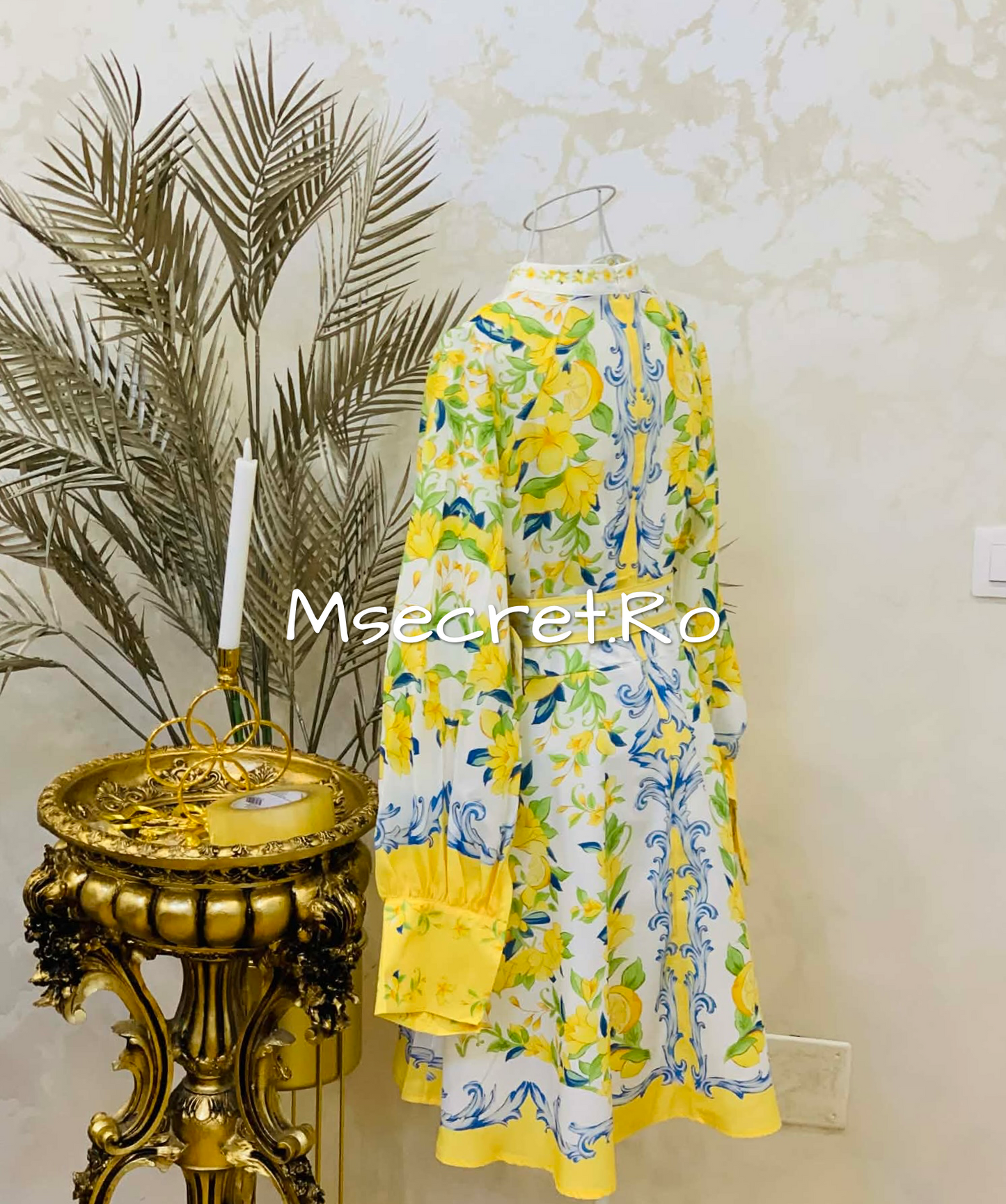 Rochie eleganta cu imprimeu floral galben și albastru