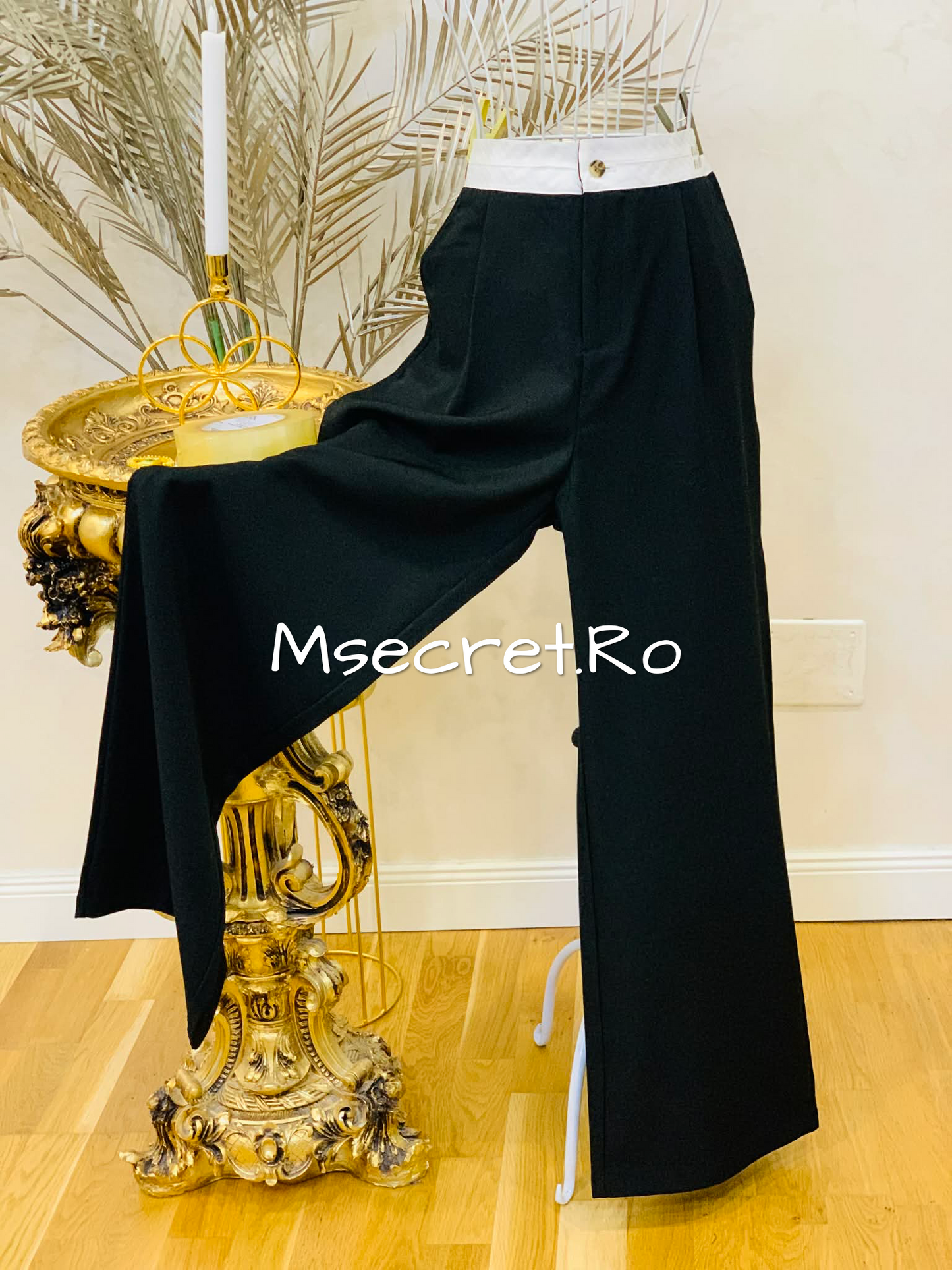 Black set with vest and trousers