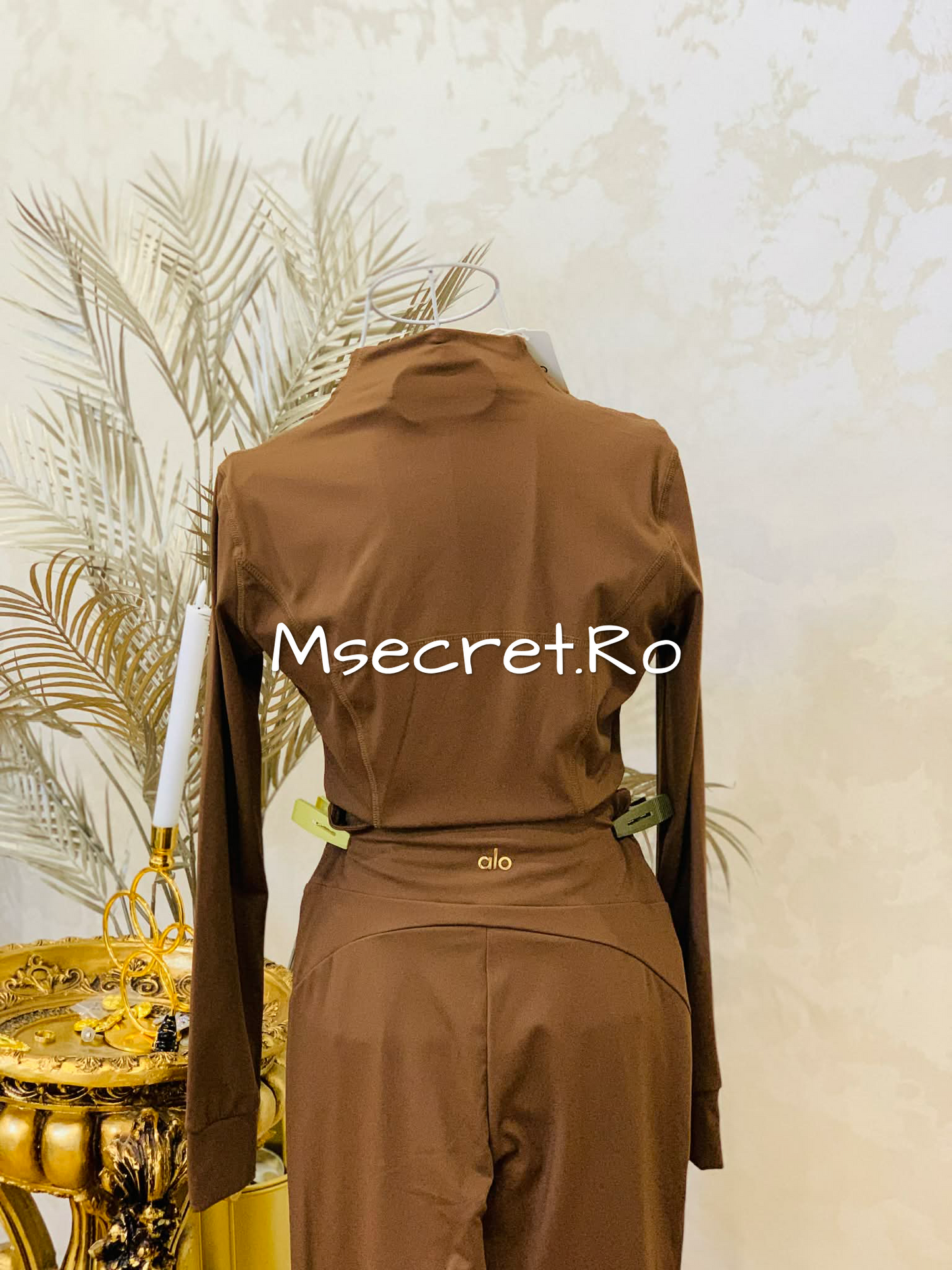 Brown three-piece tracksuit