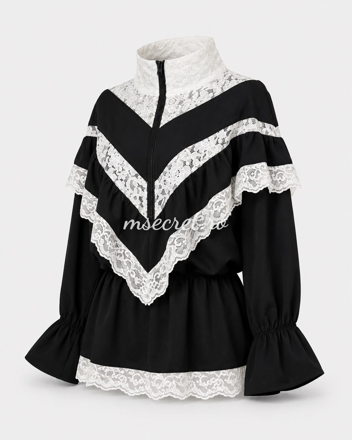 Rochie scurta neagra cu dantela si volane feminine