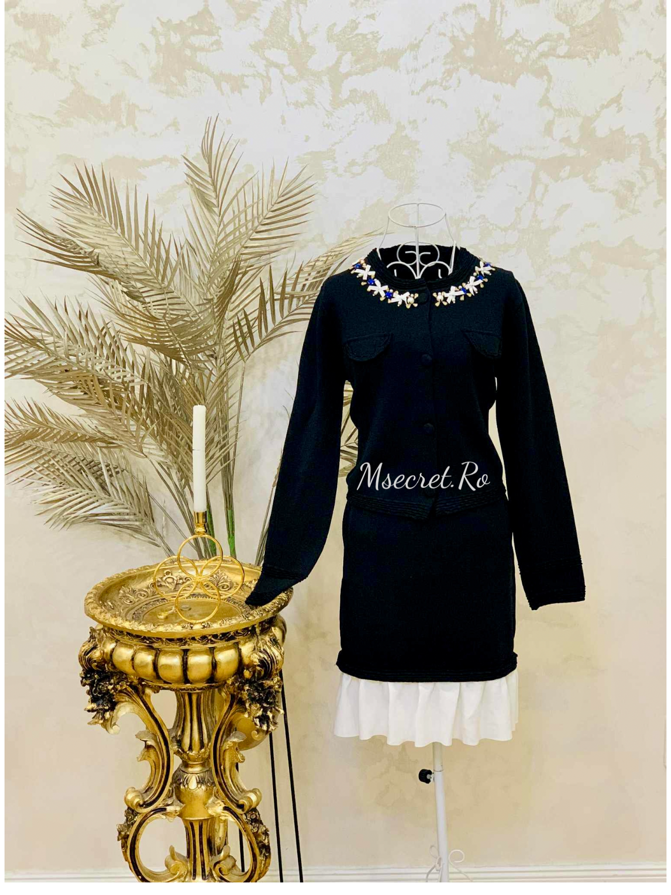 Compleu tricot negru cu aplicații bijuterie cu rochie si sacou