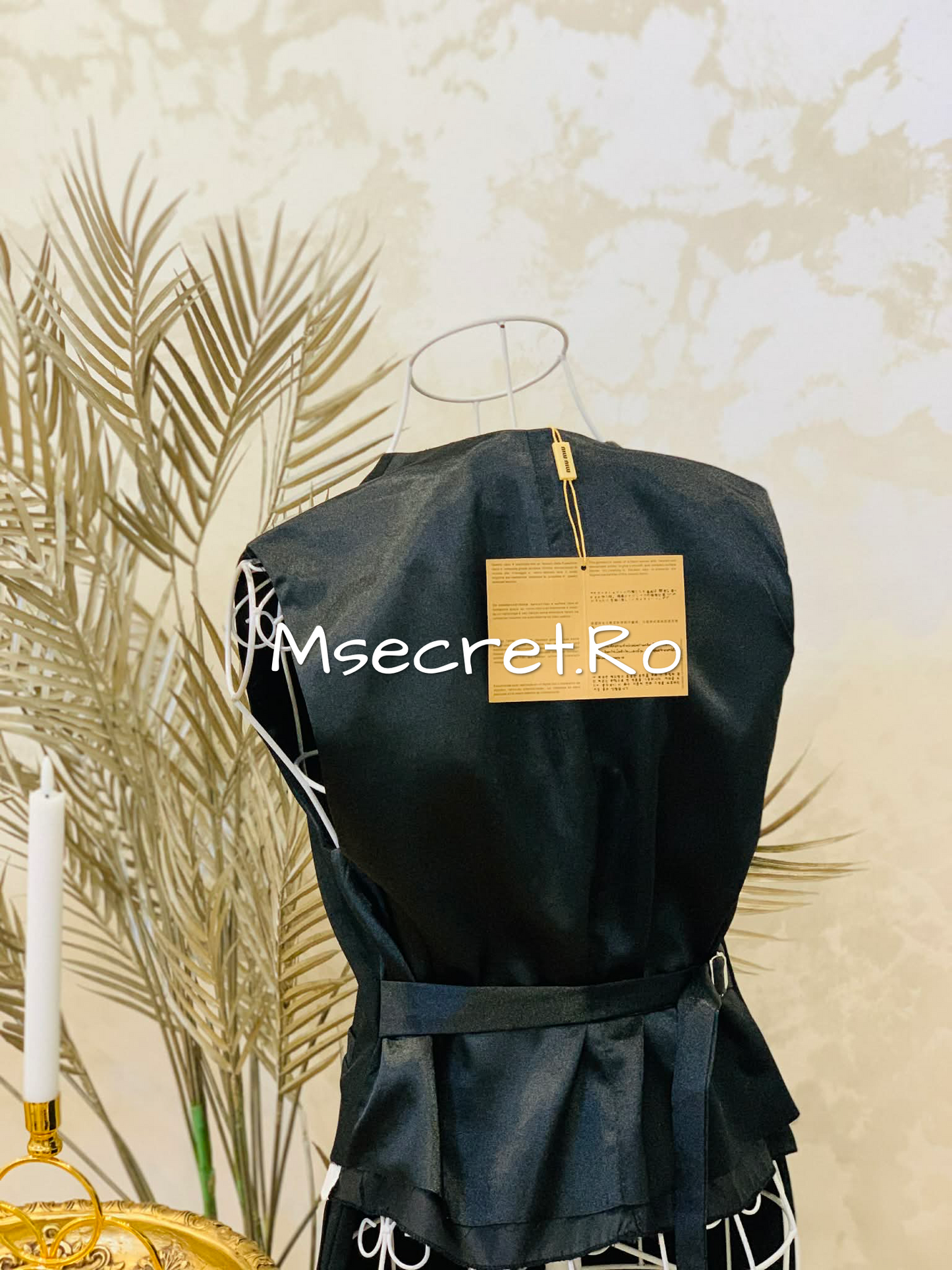 Black set with vest and trousers