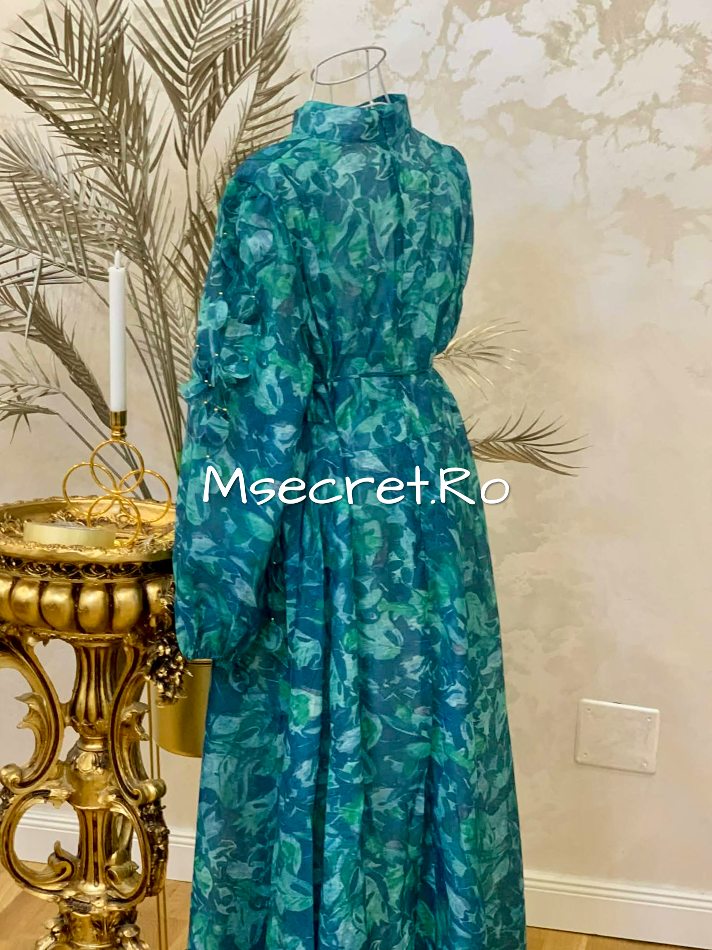 Long green linen dress with floral print and 3D appliques
