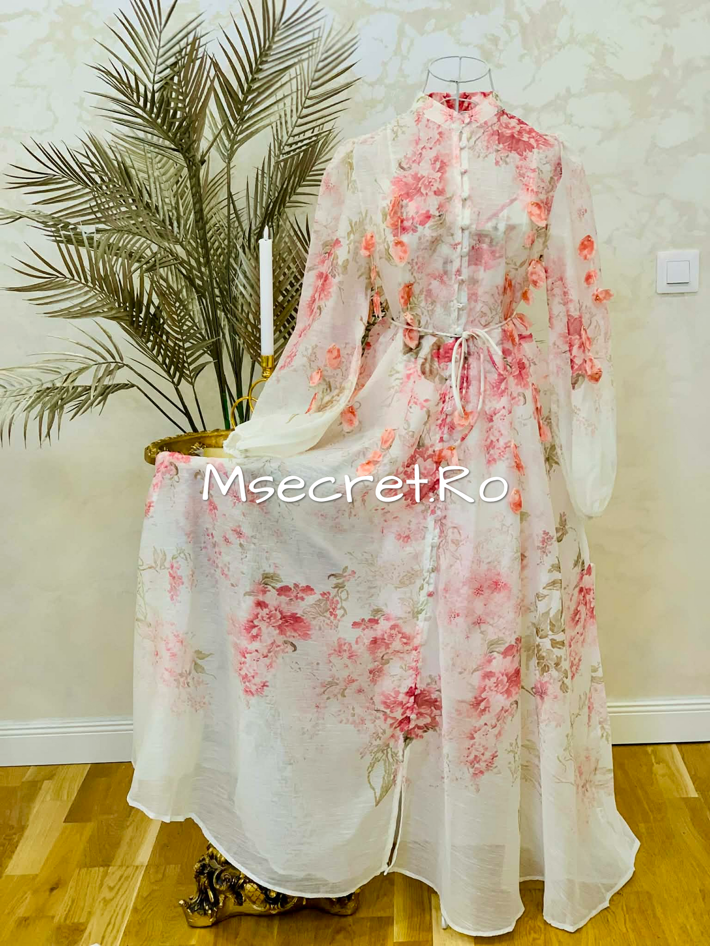 Rochie lungă din in cu imprimeu floral și aplicații 3D