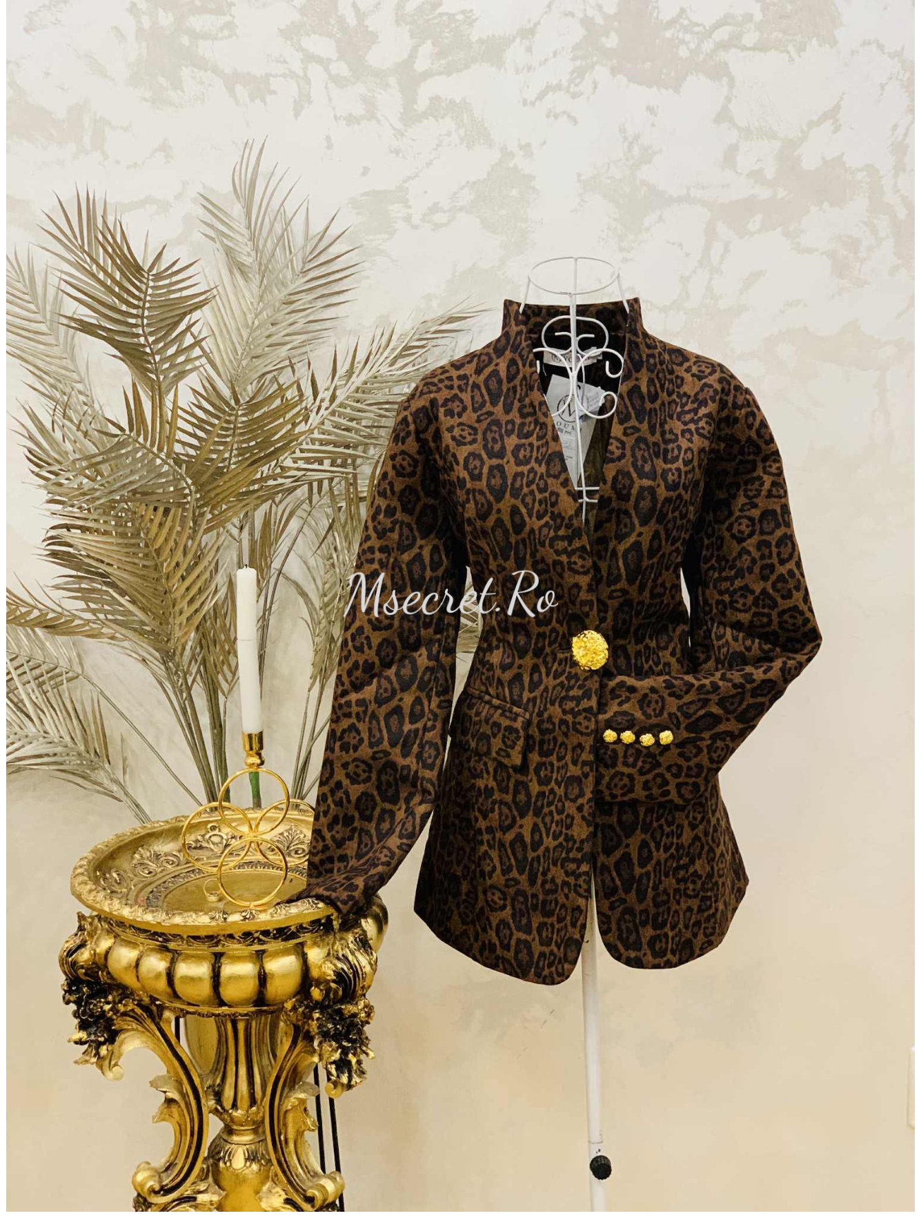 Sacou elegant animal print cu nasturi aurii