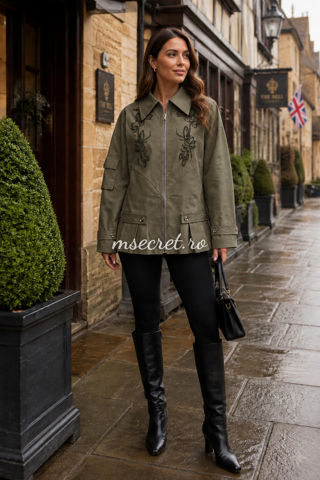 Jacheta olive din tercot cu broderie si peplum